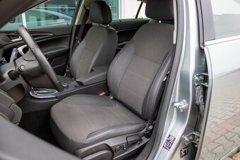 Opel Insignia 2.0 Turbo ECOTEC AWD Cosmo A/T, 162kW - 14