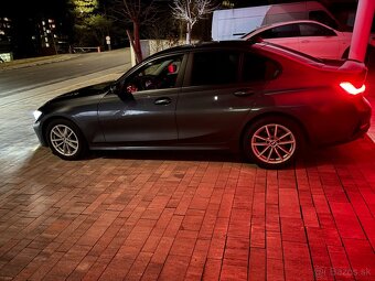 BMW 320d xDrive A/T - 14