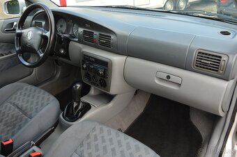 ŠKODA OCTAVIA 1,9TDI 66kW GLX 193483km klíma - 14