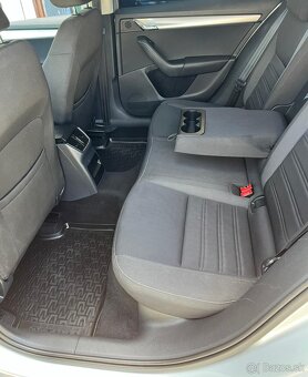 Octavia Combi Ambition 2.0 TDI bez AD blue - 14