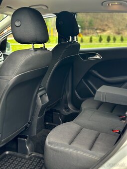 MERCEDES-BENZ B180 CDi - 14