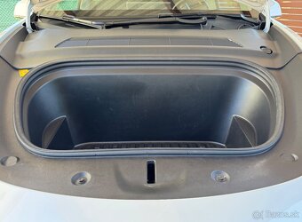 ° Tesla Model Y ° Dual motor (4x4) ° LR ° 2022 ° SK špz - 14