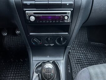 Predam Škoda Octavia 1.6 75kw 1.majitel - 14