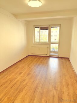 Predám 3 izbový byt v Brezne - Mazorníkovo - 14