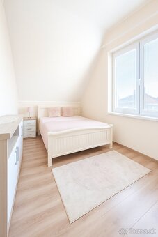 Luxusný 7-izbový dom po rekonštrukcii – Veľký Meder - 14