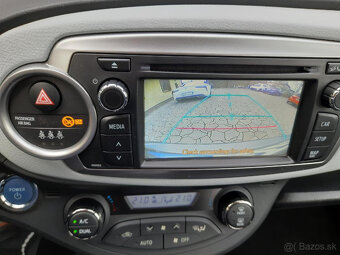 Toyota yaris 1,5 hybrid 11/2013 najeto 35 tis km - 14