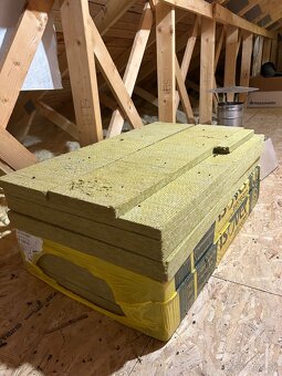 Hmozdiny , sieťka , styrodour ,okapove lišty ,nopova fólia - 14