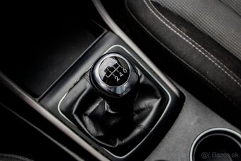 Hyundai i30 1.6i MPI DOHC CVVT Comfort - 14