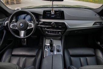 BMW Rad 5 Touring 530d xDrive A/T /aj na splátky/ - 14