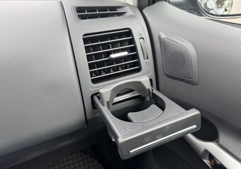 Auris Hybrid 1,8 - 14