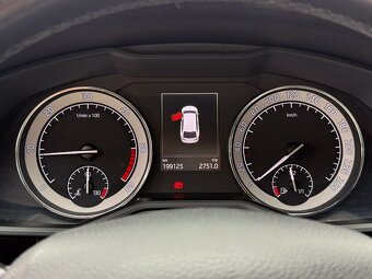 Škoda Superb Combi 2.0 TDI 4x4 L&K - 14