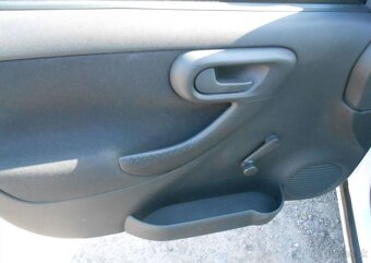 Opel Combo 1,4 66 kW Historie benzín - 14