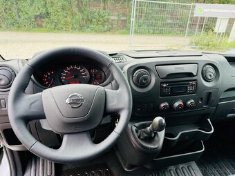 Nissan NV400 - 14
