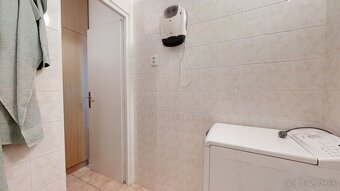Príjemný 1i. byt 38m, loggia, pivnica, Karloveská ul., 4/7p. - 14