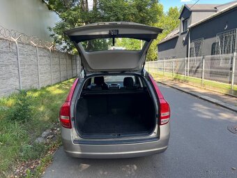 Kia Ceed 1.4 66kw ČR klima serviska - 14