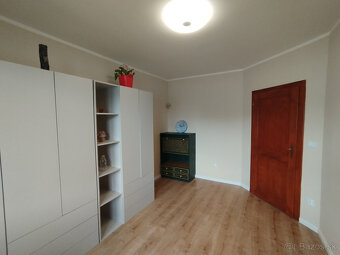 Rodinný dom -úžasné prostredie pri potoku a hrádzi - 14