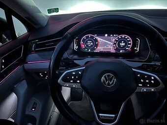 Volkswagen Passat Variant 2.0 TDI Elegance 4Motion DSG - 14