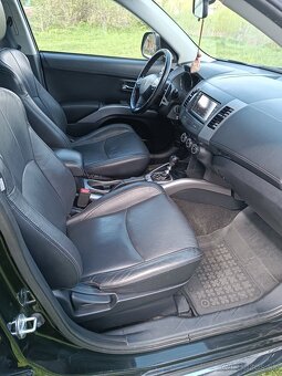 Peugeot 4007 2.2 HDi Allure DCS - 14