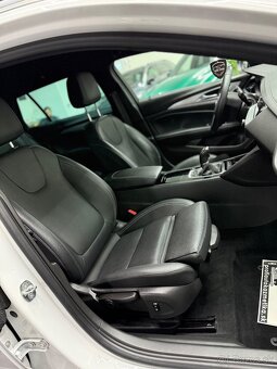 Opel Insignia ELEGANCE 2021 2.0d 128kw MEGA VÝBAVA 1majiteľ - 14