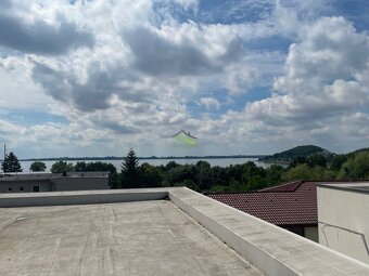 NOVINKA Moderná NOVOSTAVBA v rekreačnej oblasti KALUŹA - 14