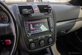 Volkswagen Golf 2.0 TDI Comfortline DSG - 14
