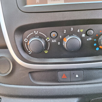 Renault Trafic 1,6DIESEL dCi 120 L2H1 LONG aj na splátky - 14