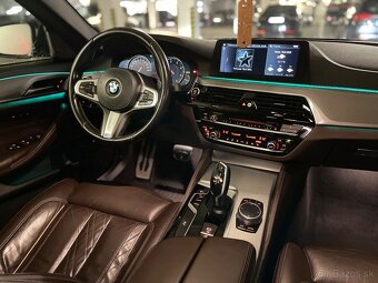 BMW 520d XDrive M-packet A/T G30 - 14