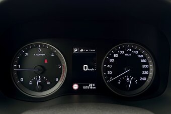Hyundai Tucson 2.0 CRDI 4WD PREMIUM - 14