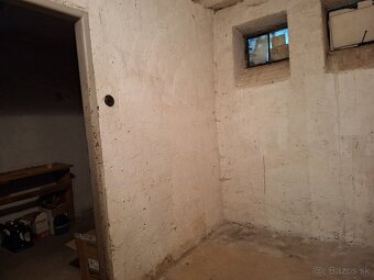 Priestranný 3-izbový byt v centre Námestova – krb + garáž - 14