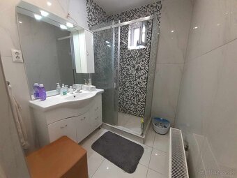 Ponúkame Vám na predaj rodinný dom v meste Encs - 14