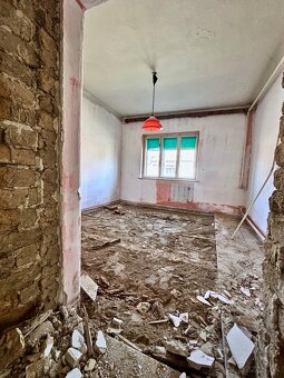 Na predaj rodinný dom s projektom na rekonštrukciu v Mýtnej - 14