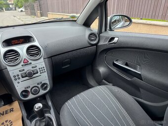 Opel Corsa D 1.2i Ecotec 2009 - 14
