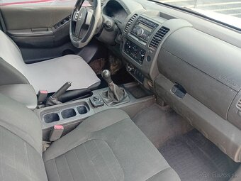 Predám Nissan Navara 4x4 2,5 dci  2013 DPH, 140 kw - 14