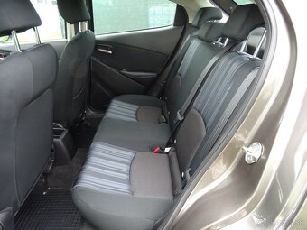 Mazda 2 1,5 Skyactiv-G 55kW 1x maj. malá spotřeba 4,8L/100km - 14