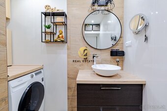REZERVOVANÉ Na PREDAJ 3 izbový novo-zrekonštruovaný byt na C - 14