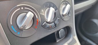 SUZUKI SPLASH BENZÍN NÁJAZD 111000KM -ŤAŽNÉ/KLÍMA -3899.-EUR - 14