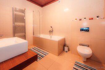 Podkrovný 3-izbový apartmán s výhľadom na Lomnický štít - 14