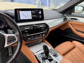 BMW 530d xDrive Touring M-Sport 2022, 35 102km, ZÁRUKA - 14