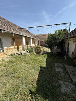Na predaj starší rodinný dom v obci Tepličky  okr. Hlohovec - 14