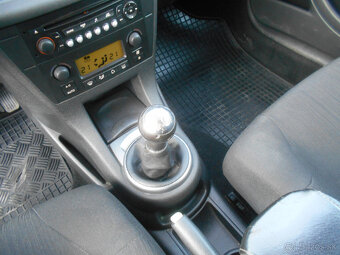Citroën C4 1,4i 16VPack benzín - AJ NA SPLÁTKY OD 19,90e - 14