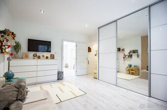 3-izbový byt vo Vrbovom na ul. Nám.J.Emanuela, 80 m2, dvor - 14