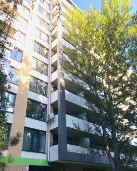 Pokojné bývanie pri lese a jazere – 1-izbový apartmán v Rezi - 14