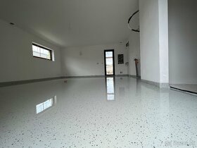 Liate podlahy, brúsenie betónu, mikrocement ✅ Západné SK - 14