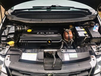 Chrysler Voyager 2,5LX CRD 2006 - 14