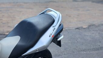 Suzuki GSR-600 r.v. 2008 - 14