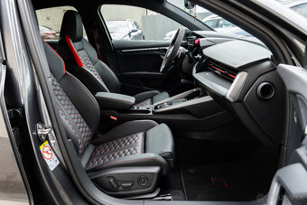 Audi RS3 2.5 TFSI quattro S tronic - 14