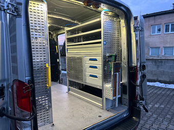 Ford Transit 2.2 Tdci, L1H2, regálový systém SORTIMO, DPH - 14