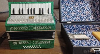 Starý akordeón, harmonika top stav. - 14