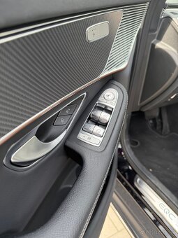 Predám Mercedes Benz EQC 400 4M - 14