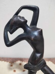 Stará socha  Tanečnica - 14